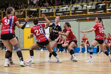 Bild 182 - wBJ SV Henstedt Ulzburg - HSG Holstein Kiel/Kronshagen : Ergebnis: 30:28